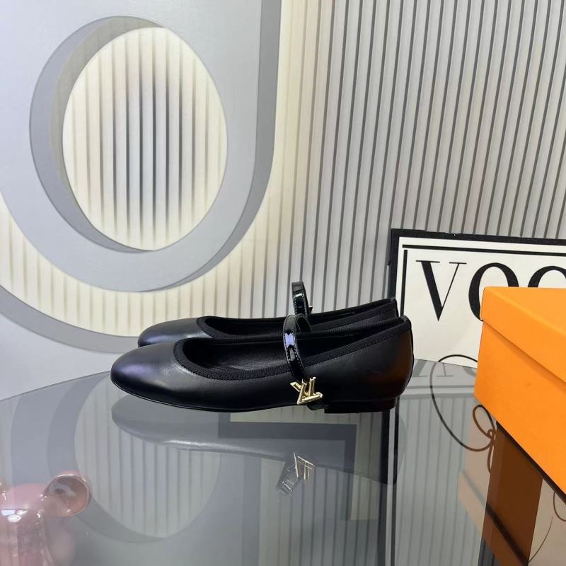 Louis Vuitton Flat Shoes